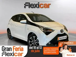 Blanco Usado 2019 Toyota Aygo X-cite Utilitario | 9990 € (Precio justo)