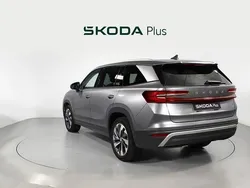 Gris Usado 2024 Skoda Kodiaq SUV | 45.900 € (Precio justo)
