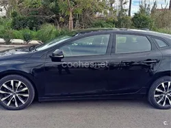 Etiqueta c (verde) Usado 2019 Volvo V40 Familiar | 14.500 € (Precio justo)