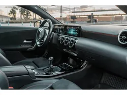 Blanco Usado 2021 Mercedes A180 AMG Utilitario | 23.300 € (Precio justo)
