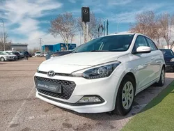 Blanco Usado 2018 Hyundai i20 Berlina | 8900 € (Buen precio)