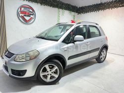 Gris / plata Usado 2008 Suzuki SX4 GLX SUV | 4995 €