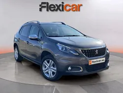 Gris Usado 2018 Peugeot 2008 Style SUV | 12.390 € (Un poco caro)