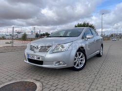 Gris / plata Usado 2009 Toyota Avensis Active Berlina | 7400 € (Precio justo)