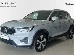 Gris Usado 2024 Volvo XC40 Core SUV | 34.900 €