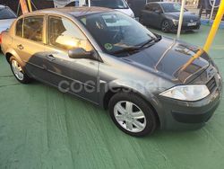 Gris / plata Usado 2005 Renault Mégane II Expression Berlina | 5300 € (Caro)