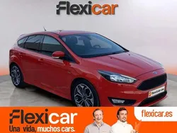 Rojo Usado 2017 Ford Focus ST-Line Berlina | 10.290 € (Precio justo)