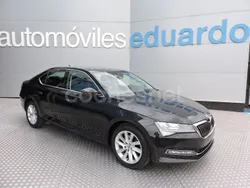 Negro Usado 2020 Skoda Superb Ambition Berlina | 22.500 € (Precio justo)