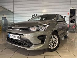 Beige Usado 2022 Kia Rio Berlina | 15.500 € (Un poco caro)