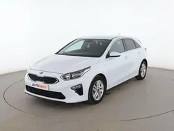 Blanco Usado 2021 Kia Ceed Berlina | 16.399 € (Precio justo)