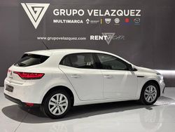 Blanco Usado 2022 Renault Mégane IV Intens Berlina | 18.490 € (Precio justo)