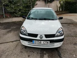 Blanco Usado 2004 Renault Clio II Authentique Berlina | 2300 € (Super precio)