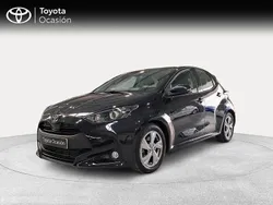 Negro Usado 2024 Toyota Yaris Hybrid Active Berlina | 21.900 € (Precio justo)