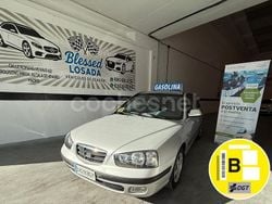 Gris / plata Usado 2001 Hyundai Elantra GLS Berlina | 1970 €