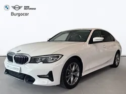 Alpinweiß (sólido) Usado 2020 BMW 318 Shadowline Berlina | 27.900 € (Precio justo)