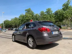 Violeta / lila Usado 2012 Chevrolet Cruze LT Familiar | 7900 € (Precio justo)