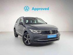 Negro Usado 2024 VW Tiguan Life SUV | 34.900 € (Un poco caro)