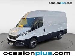 Blanco Usado 2023 Iveco Daily Berlina | 25.637 € (Buen precio)