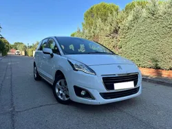 Blanco Usado 2015 Peugeot 5008 Access Monovolumen | 8690 € (Precio justo)