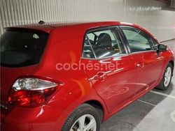 Rojo Usado 2010 Toyota Auris Advance Berlina | 8850 € (Un poco caro)