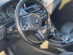 Negro Usado 2018 BMW 225 Active Tourer iPerformance Monovolumen | 18.500 € (Caro)