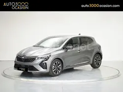 Gris / plata Usado 2024 Renault Clio V Techno Berlina | 19.500 € (Un poco caro)