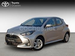 Gris / plata Usado 2024 Toyota Yaris Berlina | 19.490 € (Precio justo)