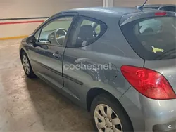 Azul Usado 2007 Peugeot 207 Berlina | 5500 € (Precio justo)