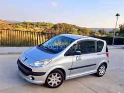 Gris / plata Usado 2006 Peugeot 1007 Utilitario | 3500 € (Precio justo)