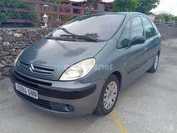 Gris / plata Usado 2009 Citroën Xsara Picasso Monovolumen | 2200 € (Super precio)