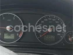 Gris / plata Usado 2004 Ford Mondeo Futura Berlina | 1800 € (Buen precio)