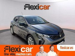 Gris Usado 2025 Renault Clio V Evolution Berlina | 19.490 € (Un poco caro)