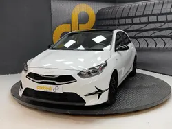 Blanco Usado 2023 Kia Ceed Berlina | 17.300 € (Precio justo)