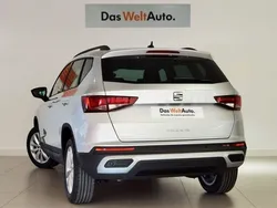 Gris plata Usado 2023 Seat Ateca Style SUV | 27.790 € (Precio justo)
