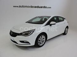 Blanco Usado 2017 Opel Astra Dynamic Berlina | 12.500 € (Un poco caro)