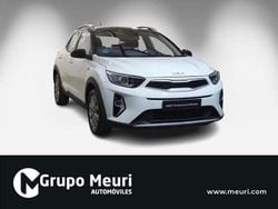 Blanco Usado 2022 Kia Stonic Plus SUV | 15.950 € (Precio justo)