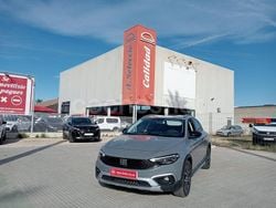 Gris / plata Usado 2022 Fiat Tipo Cross Berlina | 13.600 € (Precio justo)