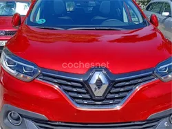 Rojo Usado 2016 Renault Kadjar Zen SUV | 15.400 € (Precio justo)