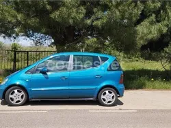 Azul Usado 2001 Mercedes A170 Avantgarde Monovolumen | 2700 € (Caro)