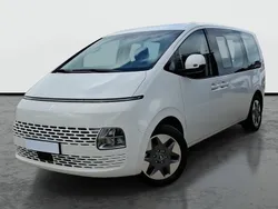 Blanco creamy Nuevo 2024 Hyundai Staria Van | 44.990 €