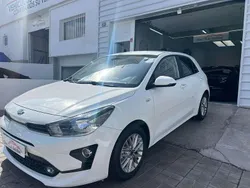 Blanco Usado 2021 Kia Rio Utilitario | 12.495 € (Precio justo)