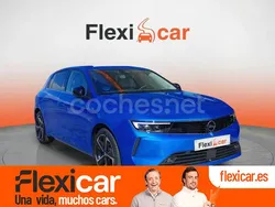 Azul Usado 2023 Opel Astra Elegance Berlina | 25.990 € (Precio justo)