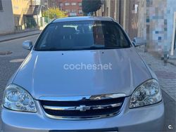 Gris / plata Usado 2008 Chevrolet Nubira SE Berlina | 2300 €