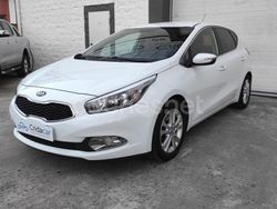 Blanco Usado 2015 Kia Ceed GT Berlina | 9900 € (Caro)