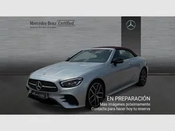 Gris / plateado Usado 2023 Mercedes E220 Descapotable | 61.990 € (Precio justo)