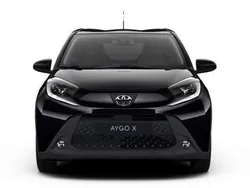 Negro Nuevo 2025 Toyota Aygo Play Utilitario | 15.500 € (Precio justo)