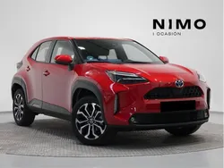 Rojo Usado 2022 Toyota Yaris Cross Active SUV | 26.990 € (Un poco caro)