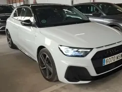 Gris/plata Usado 2024 Audi A1 Sportback Utilitario | 24.990 € (Precio justo)