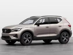 Otro Usado 2023 Volvo XC40 Plus SUV | 34.990 € (Precio justo)