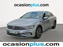 Gris plata Usado 2021 VW Passat Executive Berlina | 20.819 € (Precio justo)